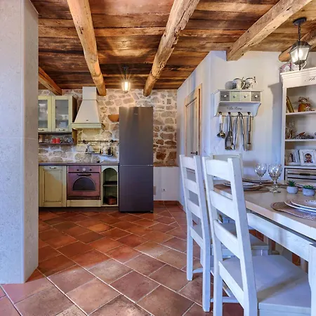 Ferienhaus Petra By Interhome